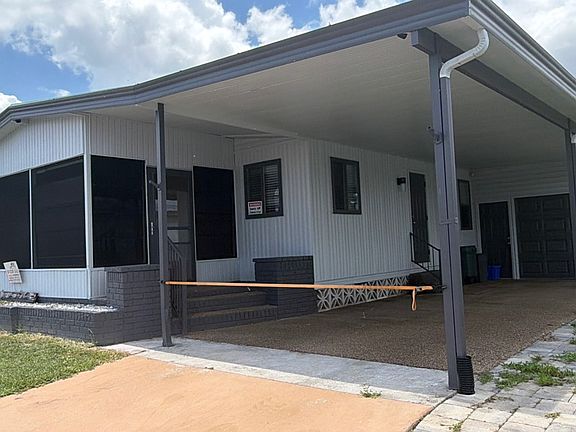 4th image of 279 Blue Beard Dr