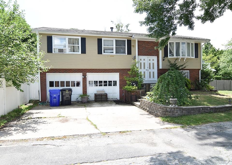1st image of 7 Ahwahnee Ave