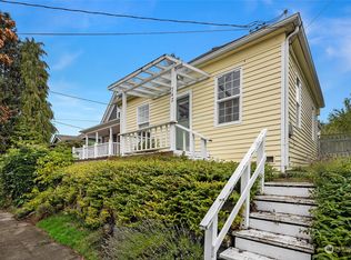 742 N 71st St, Seattle, WA 98103