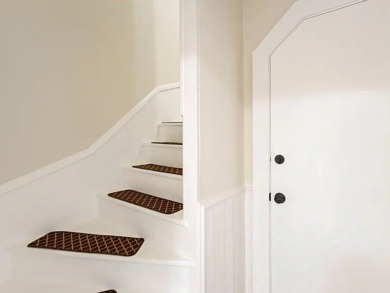 9 Woodbine St #2 — Photo 2