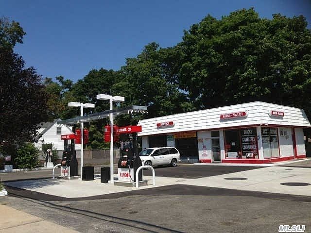 1st image of 255 Lake Ave
