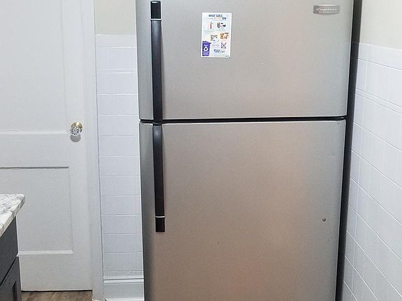 Refridgerator