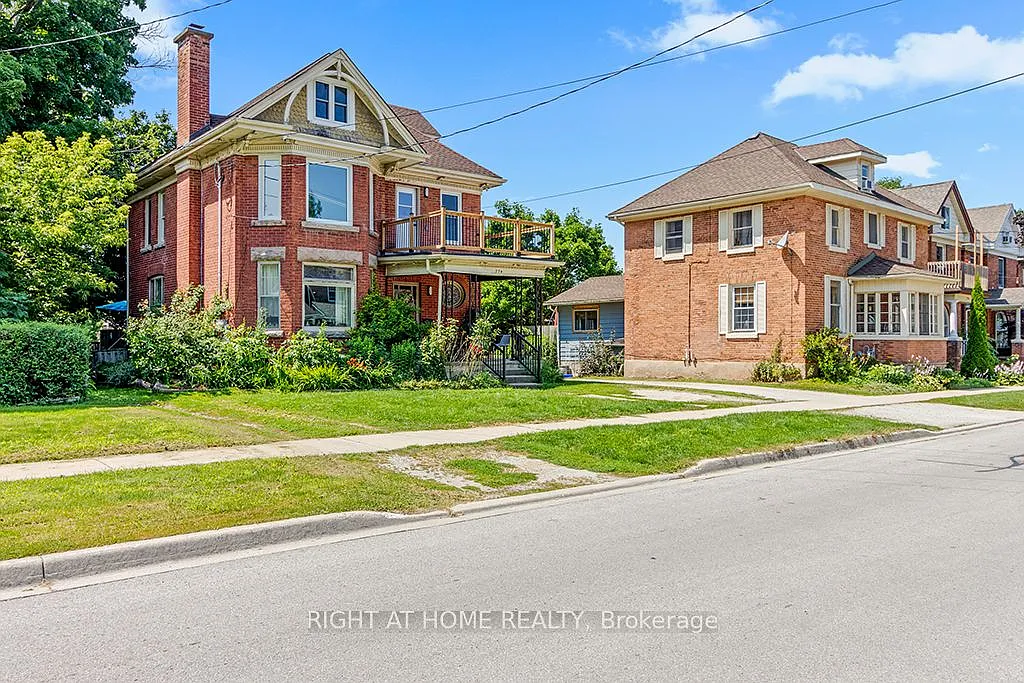 2 bed, $1,800 — Photo 1
