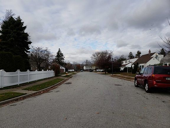 5th image of 23 Castle Ln