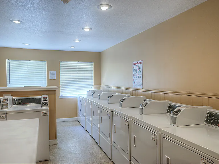 Summer Trace Apartments — Photo 24