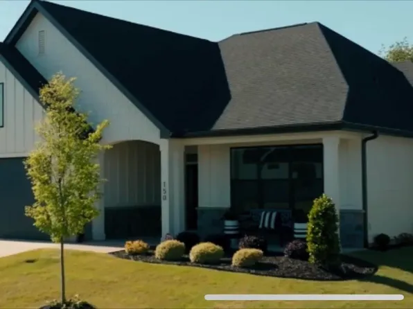 150 Winding Rock Rd, Simpsonville, SC 29680