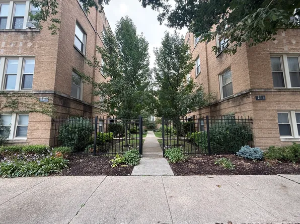 201 Washington Blvd APT 1N, Oak Park, IL 60302
