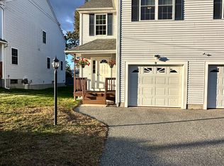 9 Lisi Ln, Providence, RI 02904