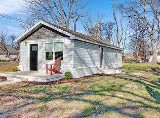 304 3rd Ave, Athens, AL 35611