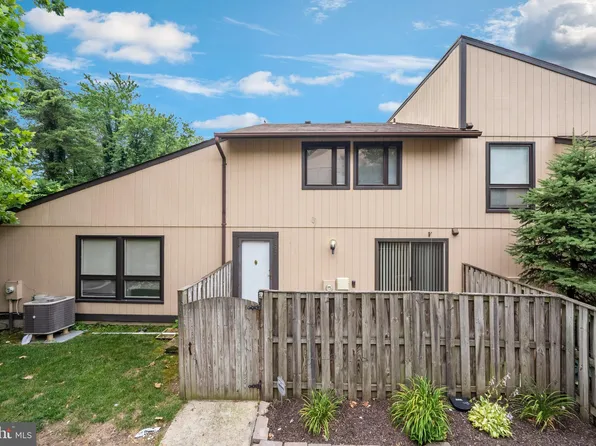 492 West Ct, Glen Burnie, MD 21061