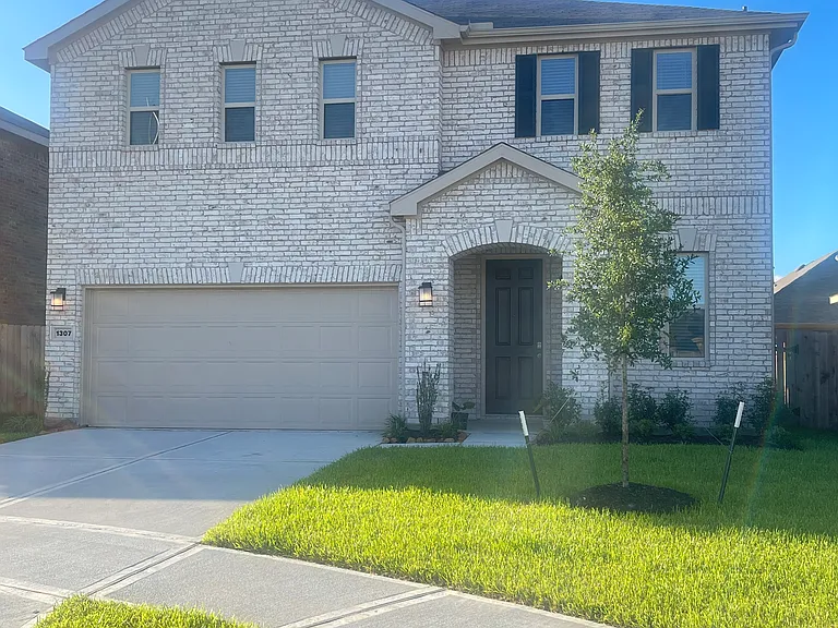 1307 Oroville Ct — Photo 1