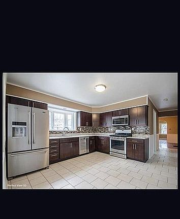 2nd image of 1523 Scoville Ave