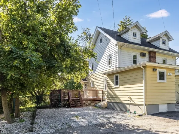 51 Ringwood Ave, Pompton Lakes Boro, NJ 07442