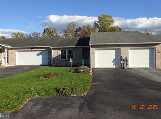 2420 McCleary Dr, Chambersburg, PA 17201