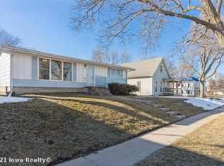 408 S Division St, Stuart, IA 50250