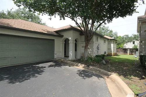 11558 Spicewood Pkwy #13 Photo 1
