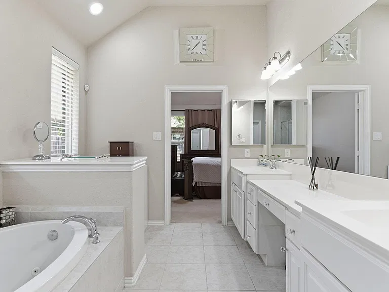 17014 Wellinghoff Ct — Photo 41