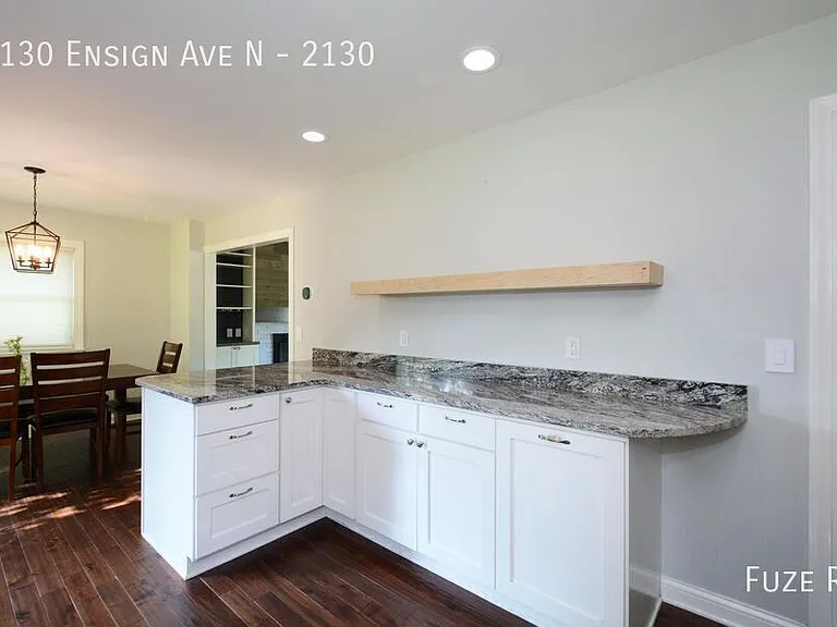 2130 Ensign Ave N #2130 — Photo 9