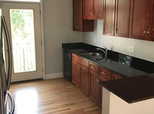 7405 N Hoyne Ave #3, Chicago, IL 60645