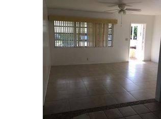 618 SW 2nd Ave, Hallandale Beach, FL 33009