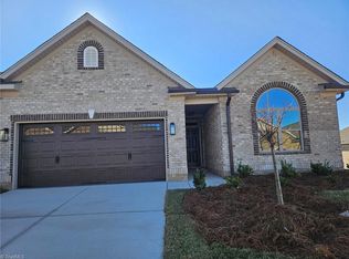 1520 Oakbluffs Dr, Colfax, NC 27235