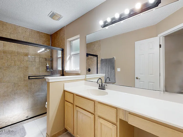 4767 Kernan Mill Ln E — Photo 4