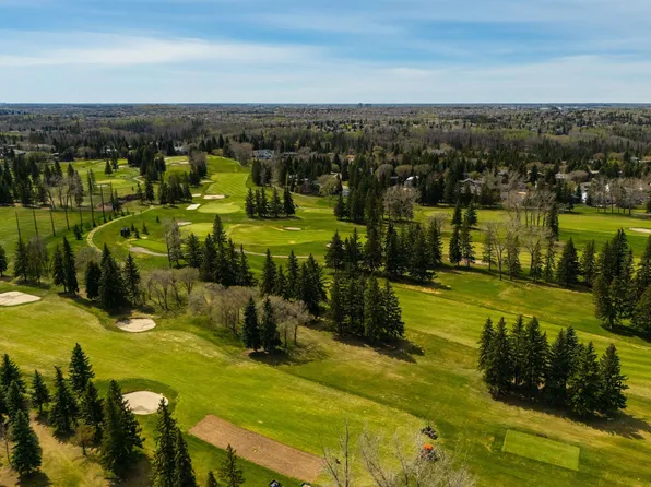 129 Ironwood Pl NW, Edmonton, AB T6J 6R4