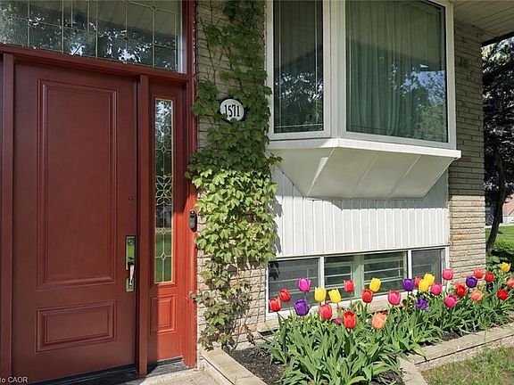 3rd image of 1571 Muir Rd