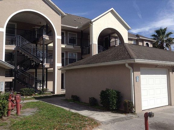 3rd image of 2631 Emerald Lake Ct #2631