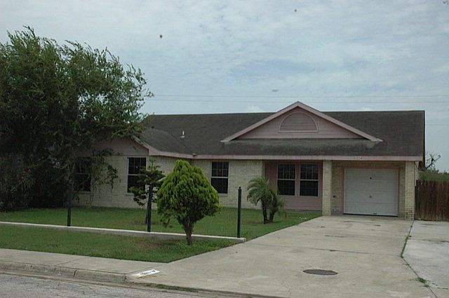 1st image of 520 Legion Hall