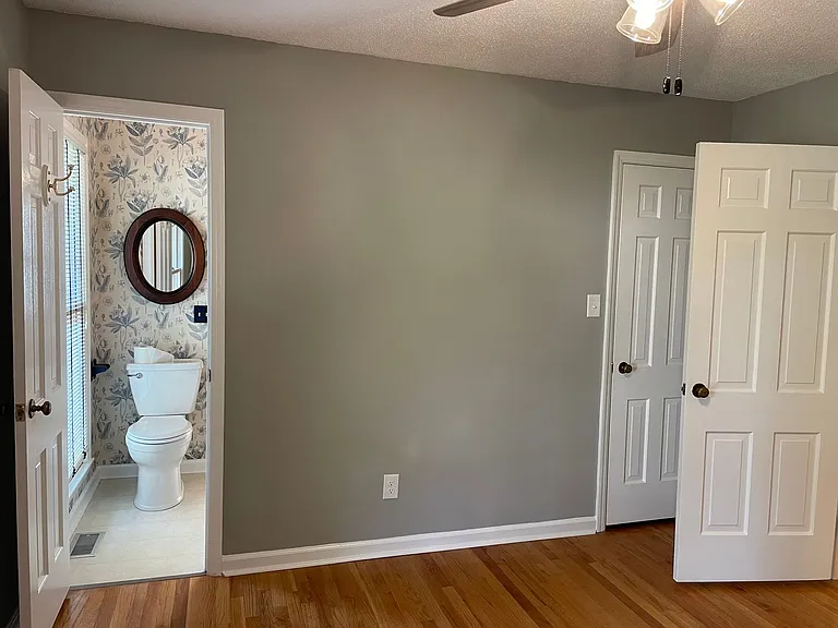 7942 Lake Vista Dr — Photo 34