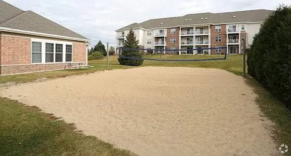1 bed, 825 sqft, $1,545 — Photo 2