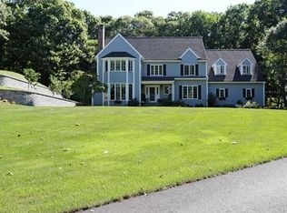 94 Centre St, Dover, MA 02030