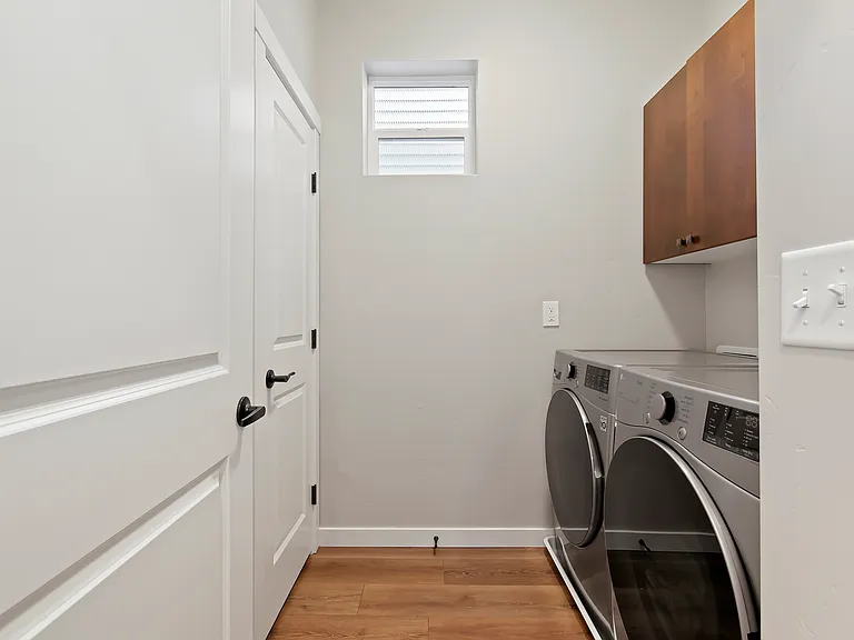 2700 E Clarene Dr — Photo 21
