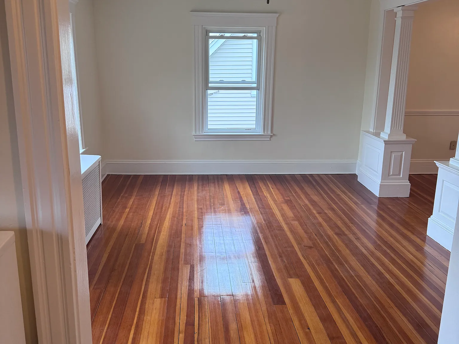 1 bed, 815 sqft, $2,400 — Photo 2