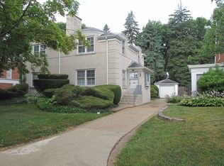 6826 N Kenton Ave, Lincolnwood, IL