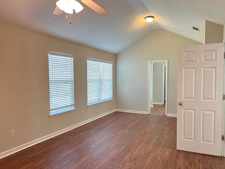 401 Timberwind Dr — Photo 19