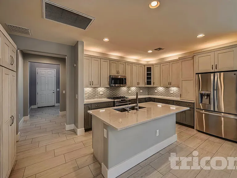 678 S Desert Haven Rd — Photo 17