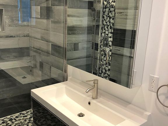 First Floor Bathroom