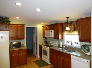 15 Aspen Way, North Hampton, NH 03862