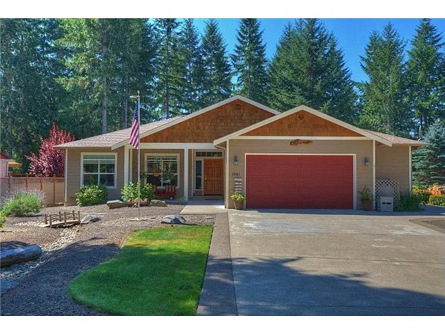 1041 E Vine Maple Ln photo 1