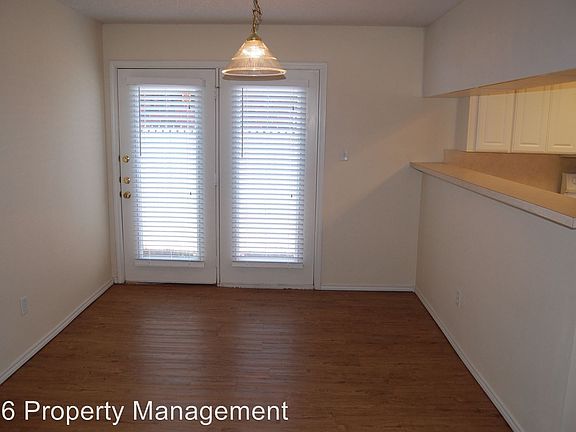5th image of 404 Kline Ave #B