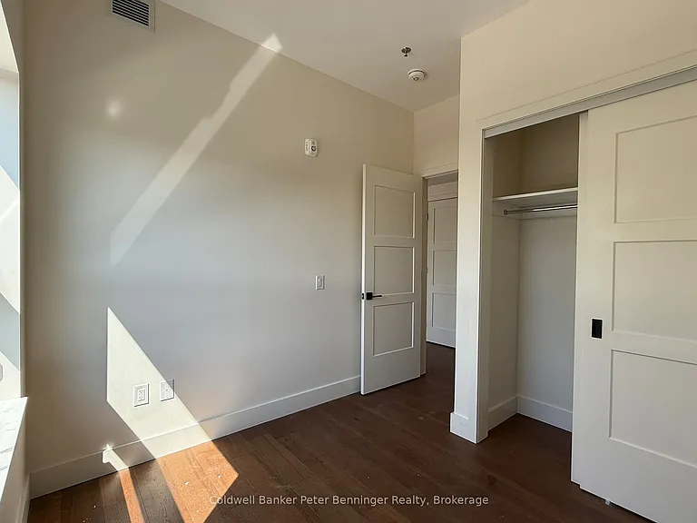 604 Queen St S #405 — Photo 14