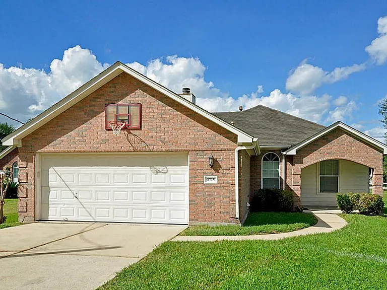 8715 Charity St — Photo 1