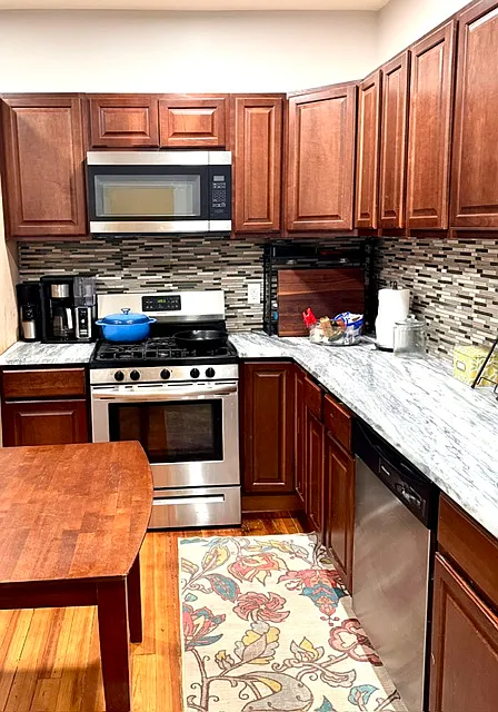 2 bed, 1245 sqft, $2,700 — Photo 2