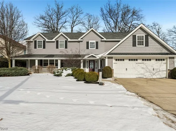 31436 Lake Rd, Bay Village, OH 44140