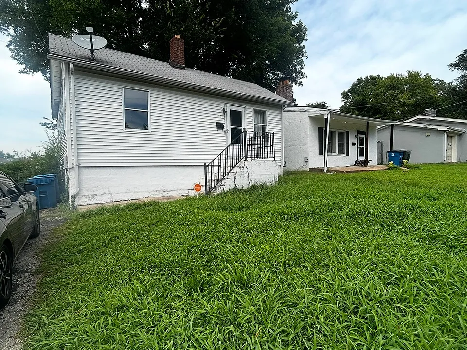 127 Elkan Ave
