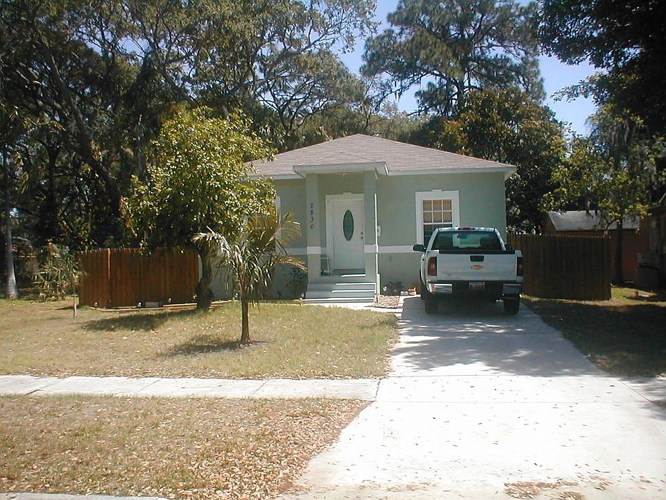 2009 Front View