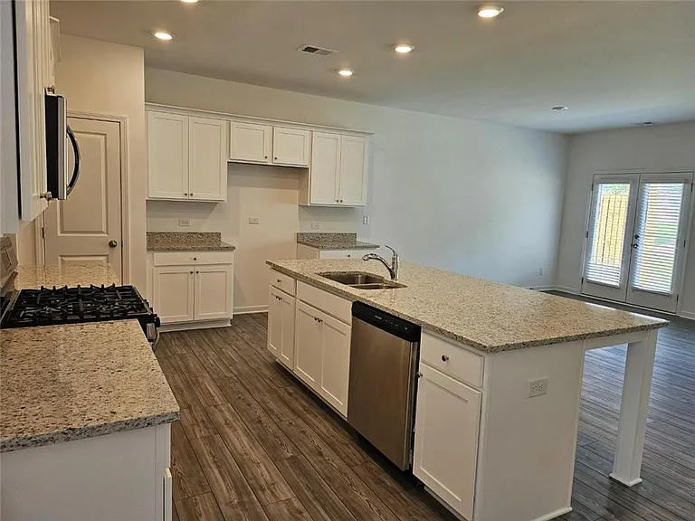 1853 Frisco Way — Photo 3