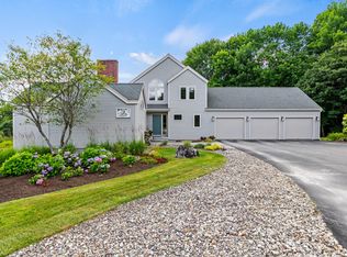 24 Hillside Ave, Cumberland, ME 04021